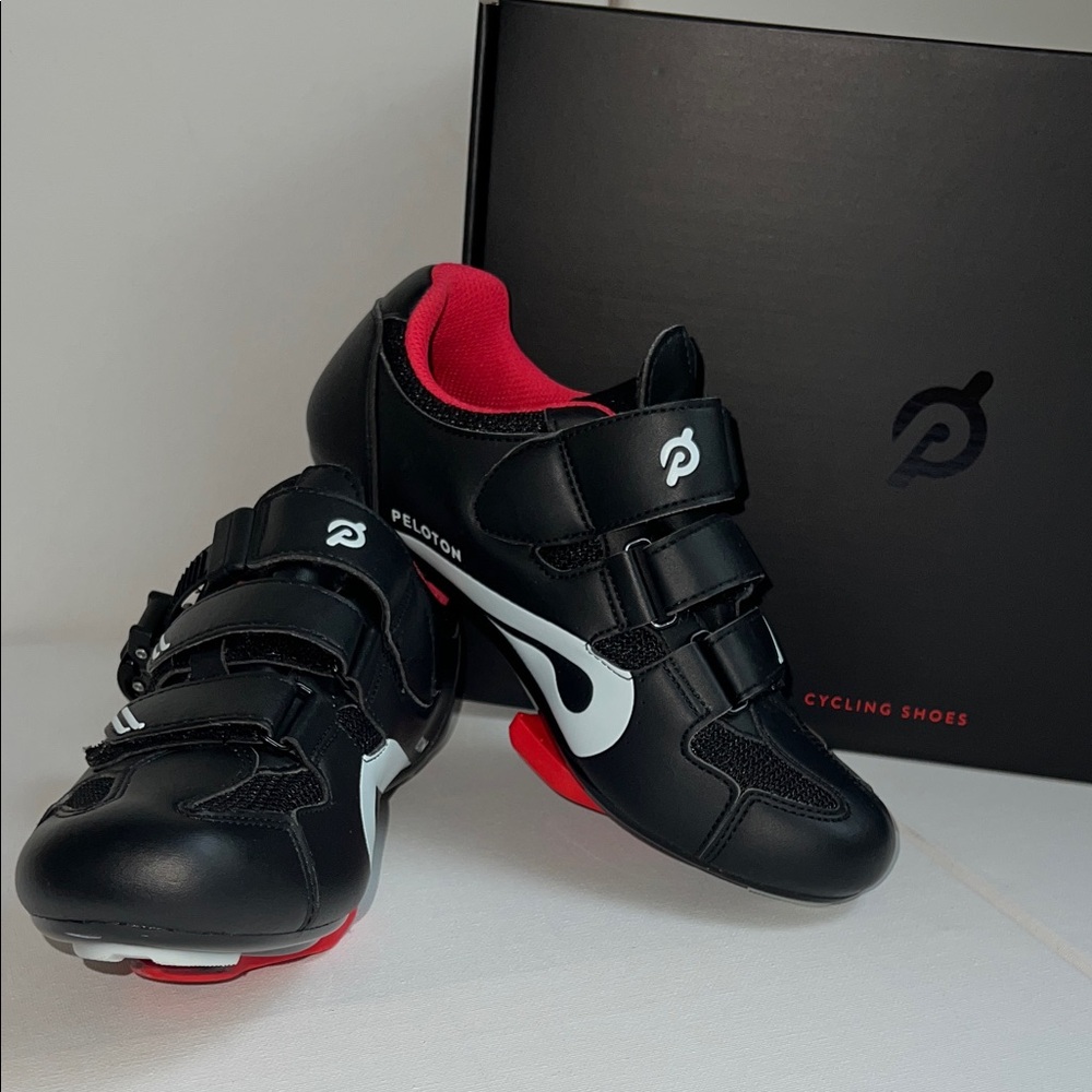 EUC Peloton Cycling Shoes with cleats size 38 / 7.5 women like new